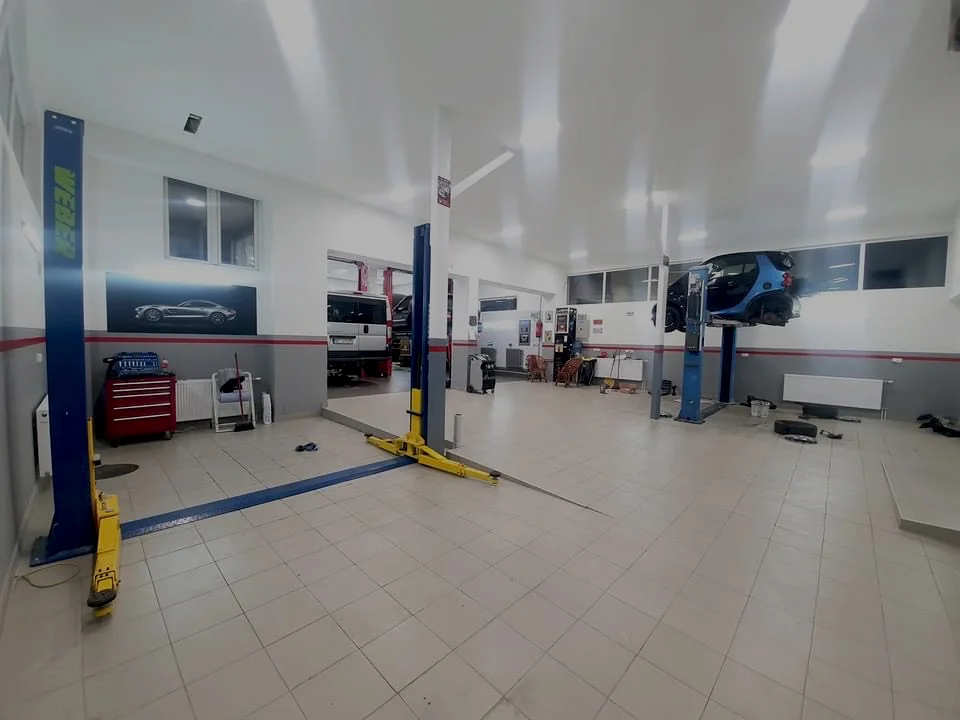 MladenovicMotorsport Servis na lokaciji Beograd