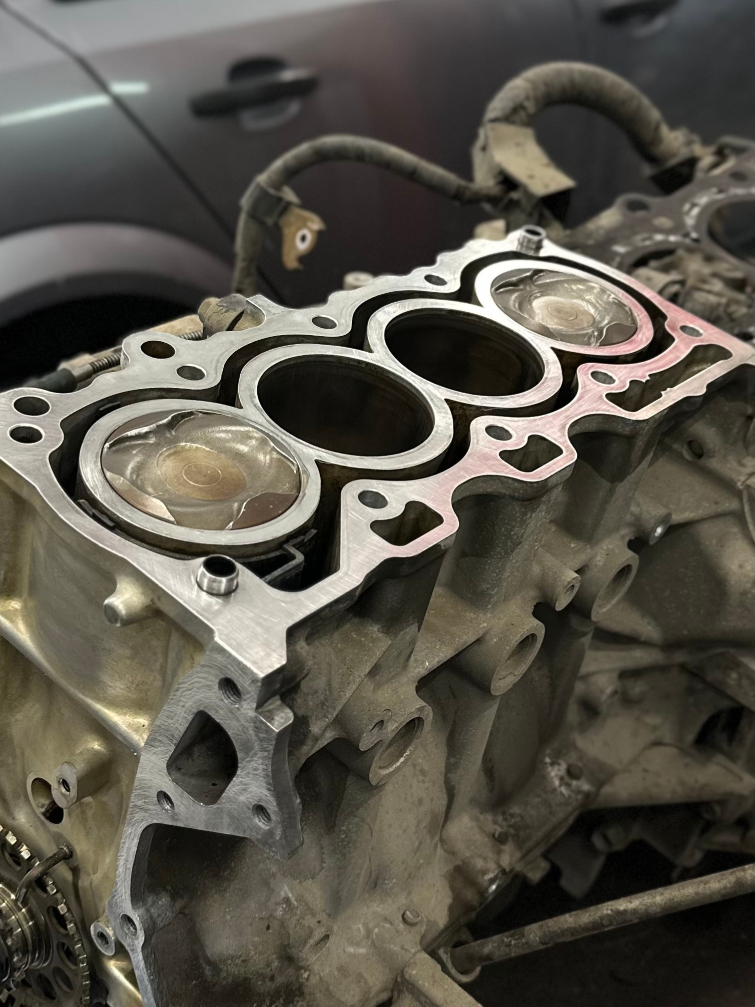 Usluge Mehanika u servisu MladenovicMotorsport, Beograd